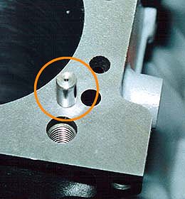 The backside o the cyl. head oil restrictor shows how small the orifice is!