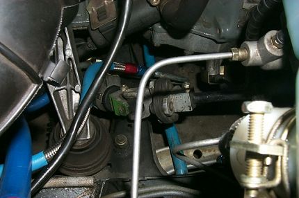 The new P/S lines going to the steering rack